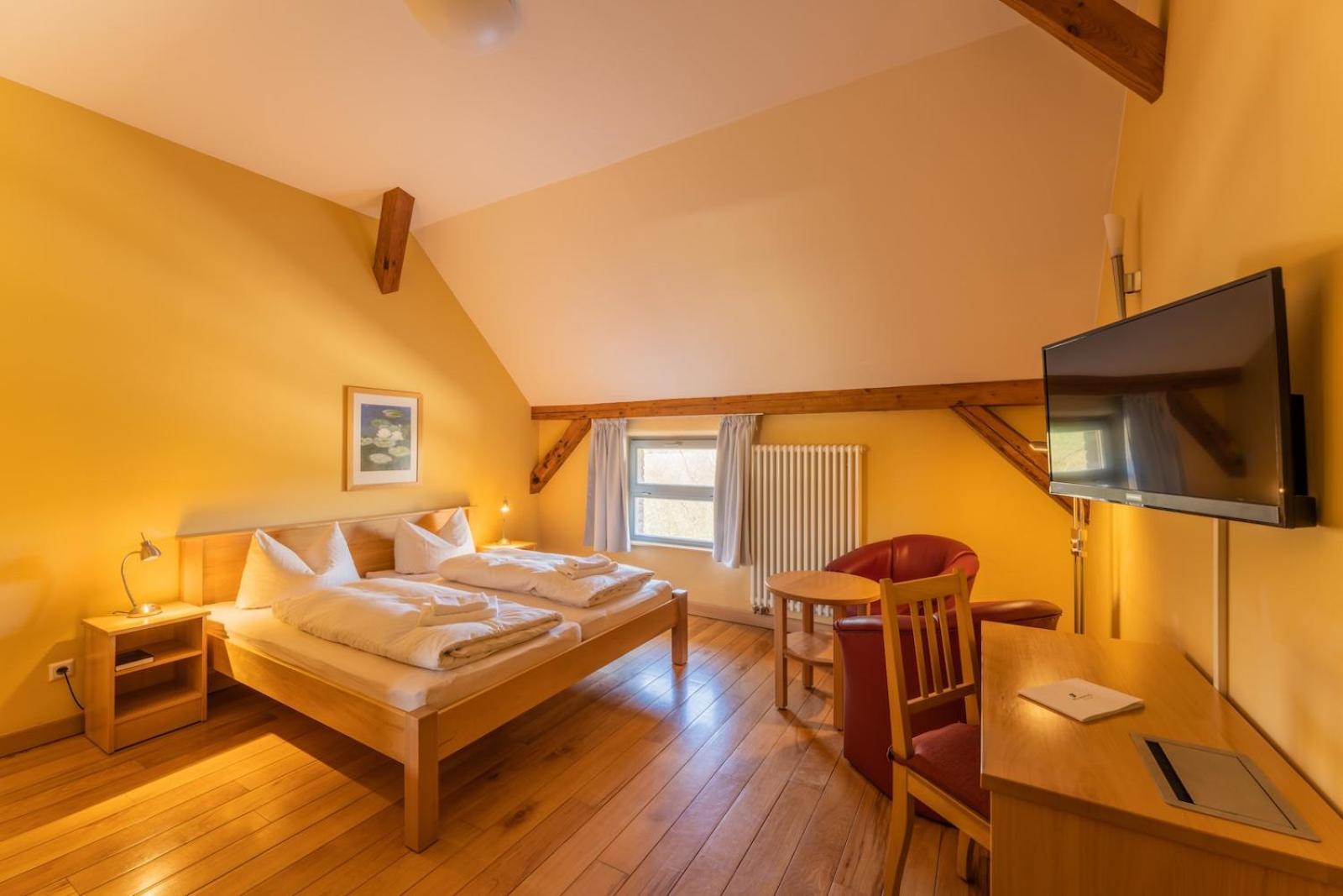 Biohotel Stiftsgut Wilhelmsgluecksbrunn Creuzburg Dış mekan fotoğraf