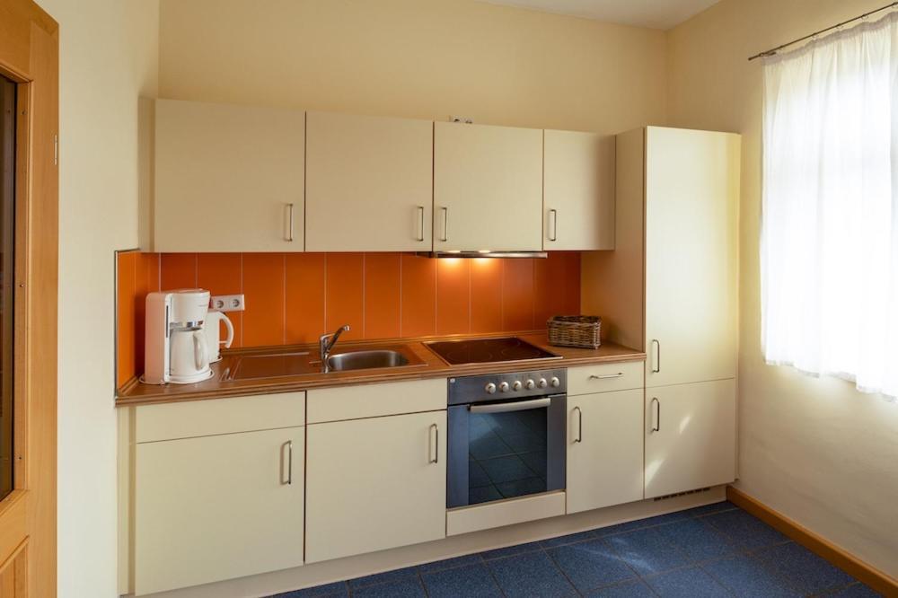 Biohotel Stiftsgut Wilhelmsgluecksbrunn Creuzburg Dış mekan fotoğraf